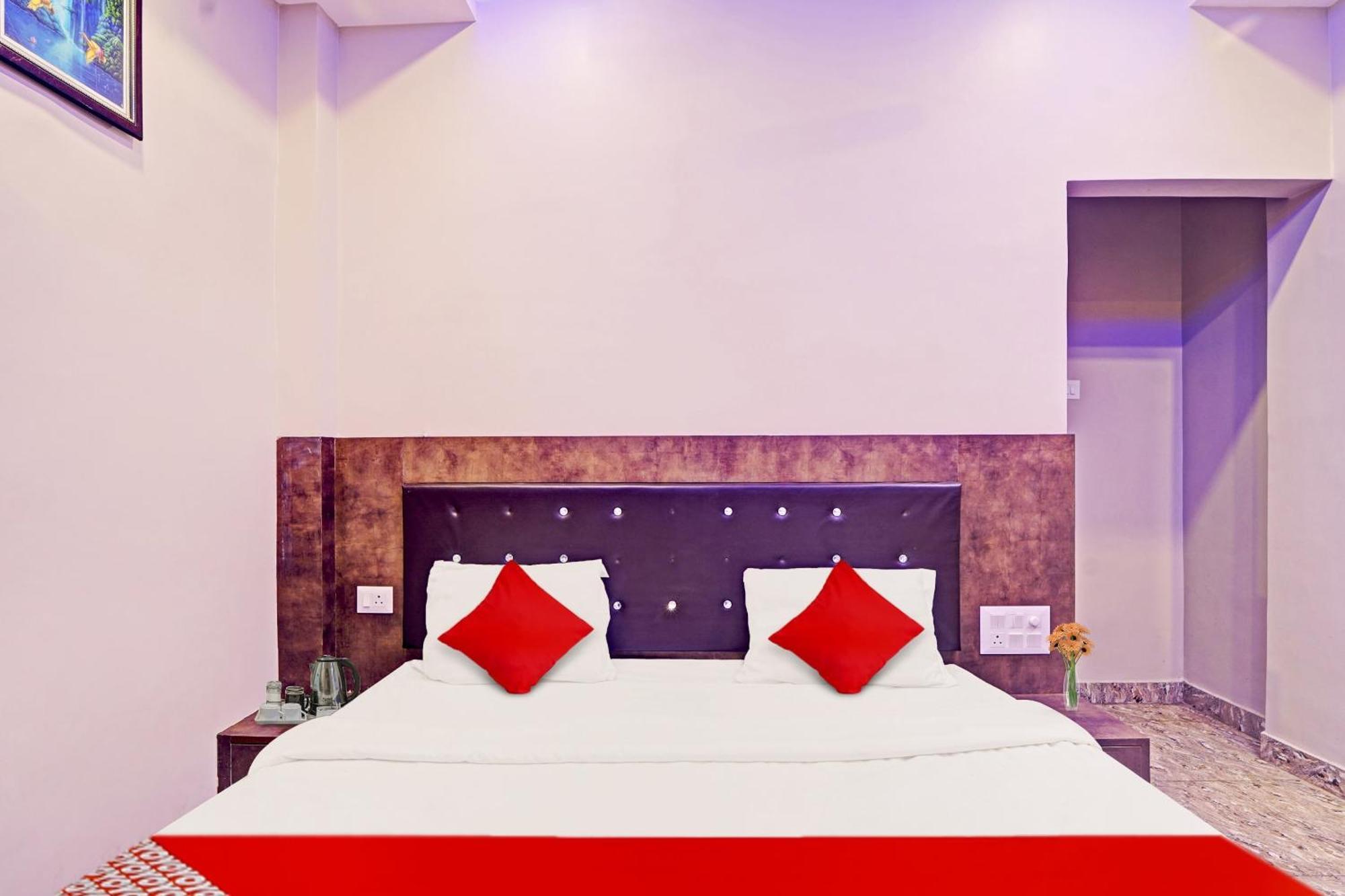 Hotel O Saharsh Hotel Патна Екстер'єр фото
