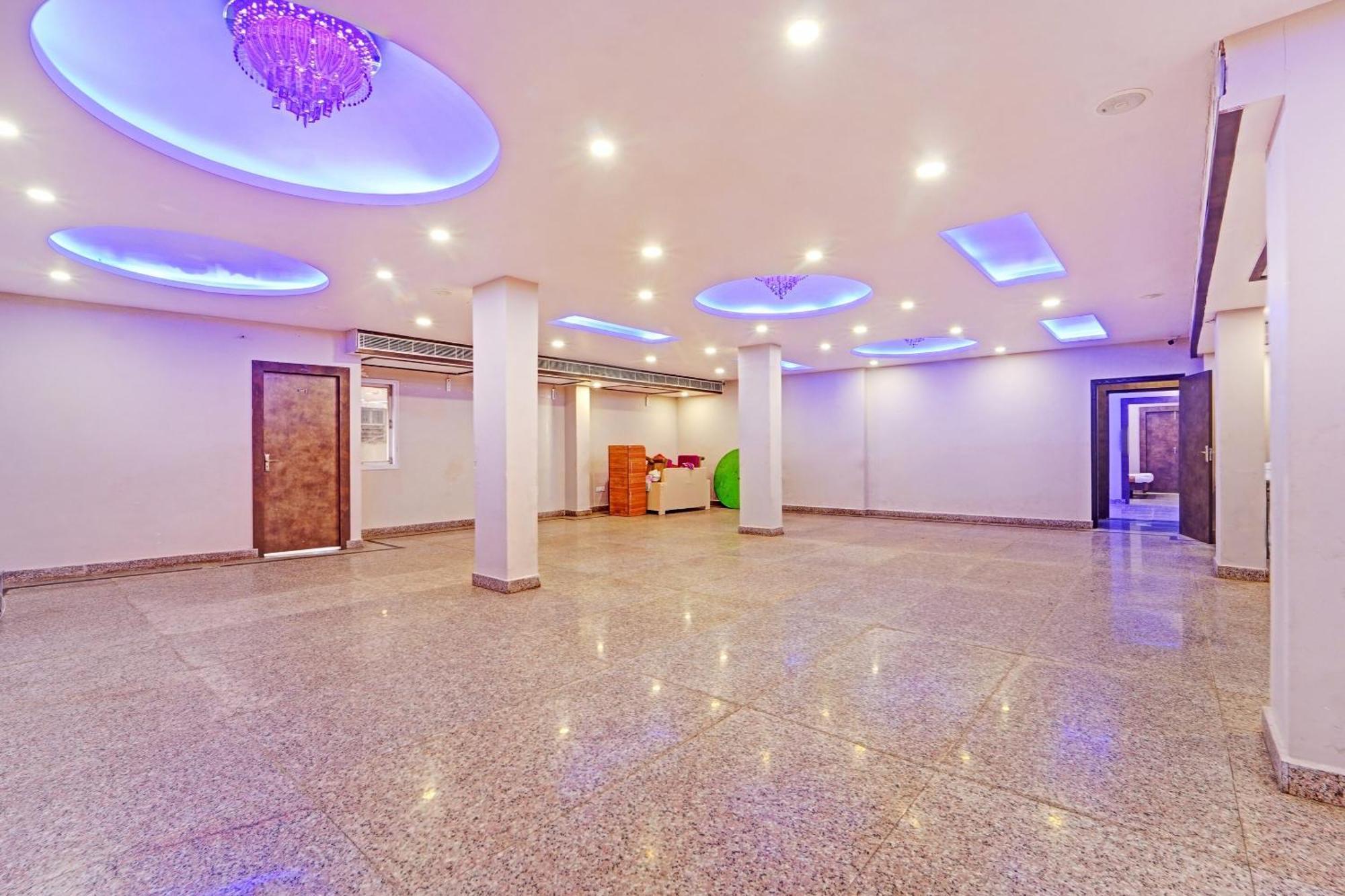 Hotel O Saharsh Hotel Патна Екстер'єр фото
