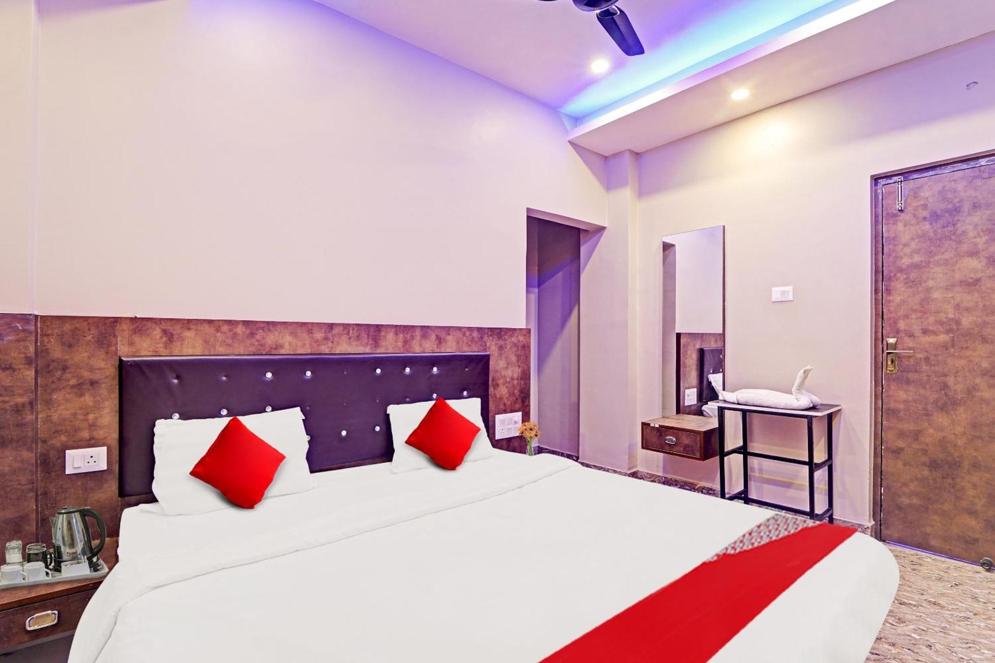 Hotel O Saharsh Hotel Патна Екстер'єр фото