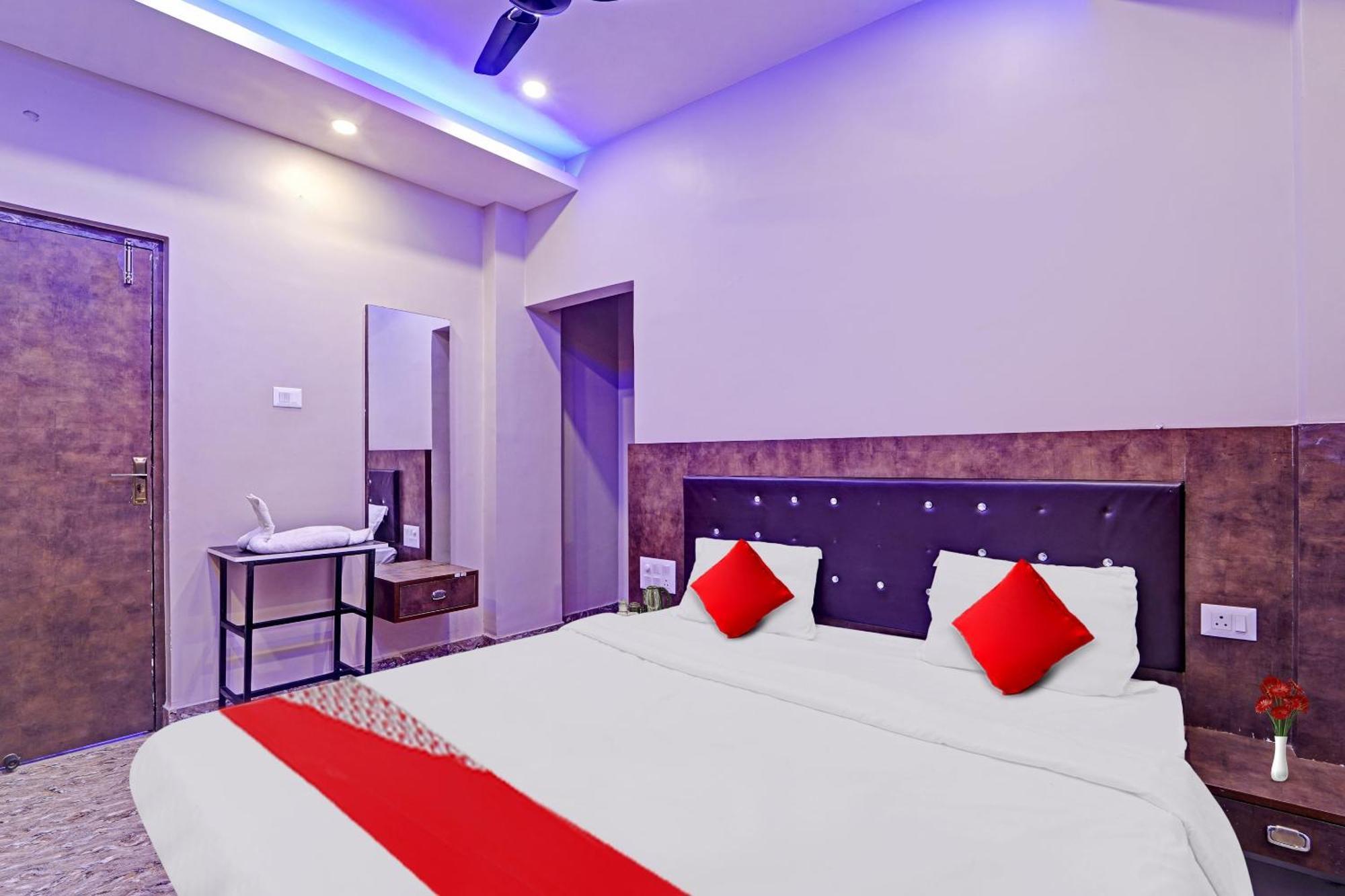Hotel O Saharsh Hotel Патна Екстер'єр фото